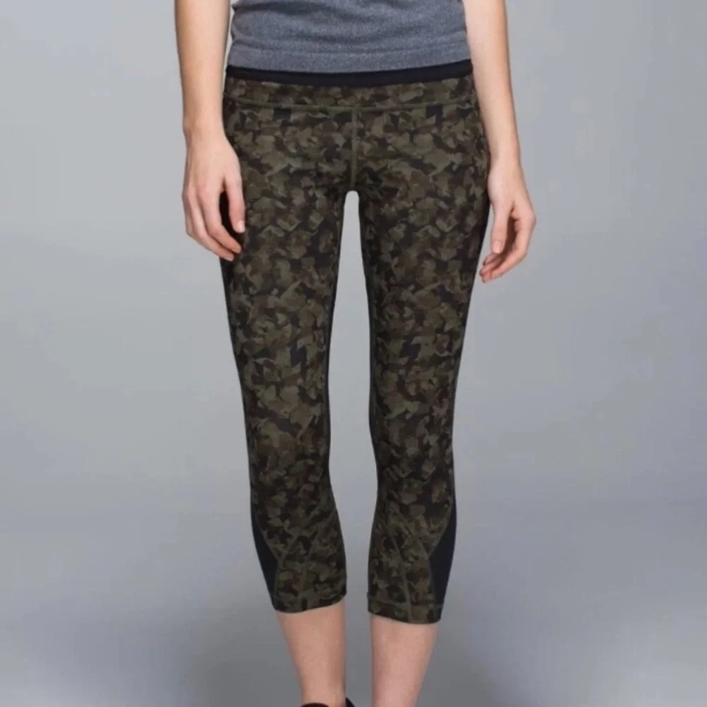 lululemon athletica size 21”